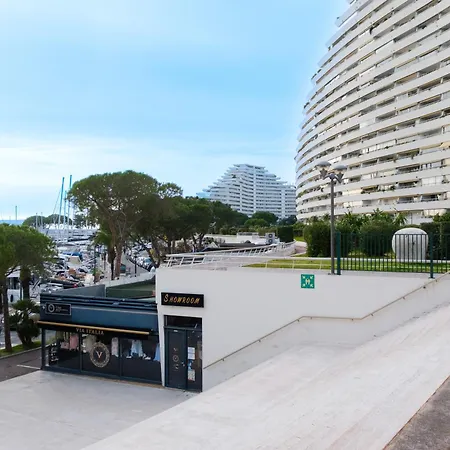 - Marina Baie Des Anges Apartment